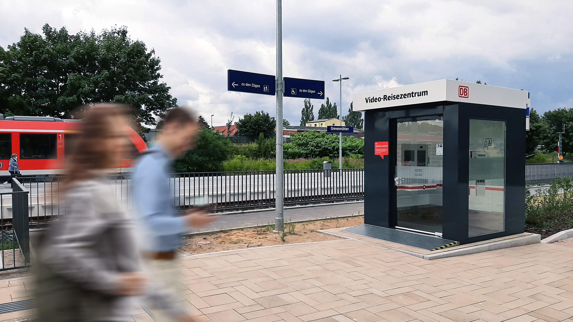 Video Reisezentrum am Bahnsteig