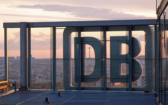 DB Tower / Logo
